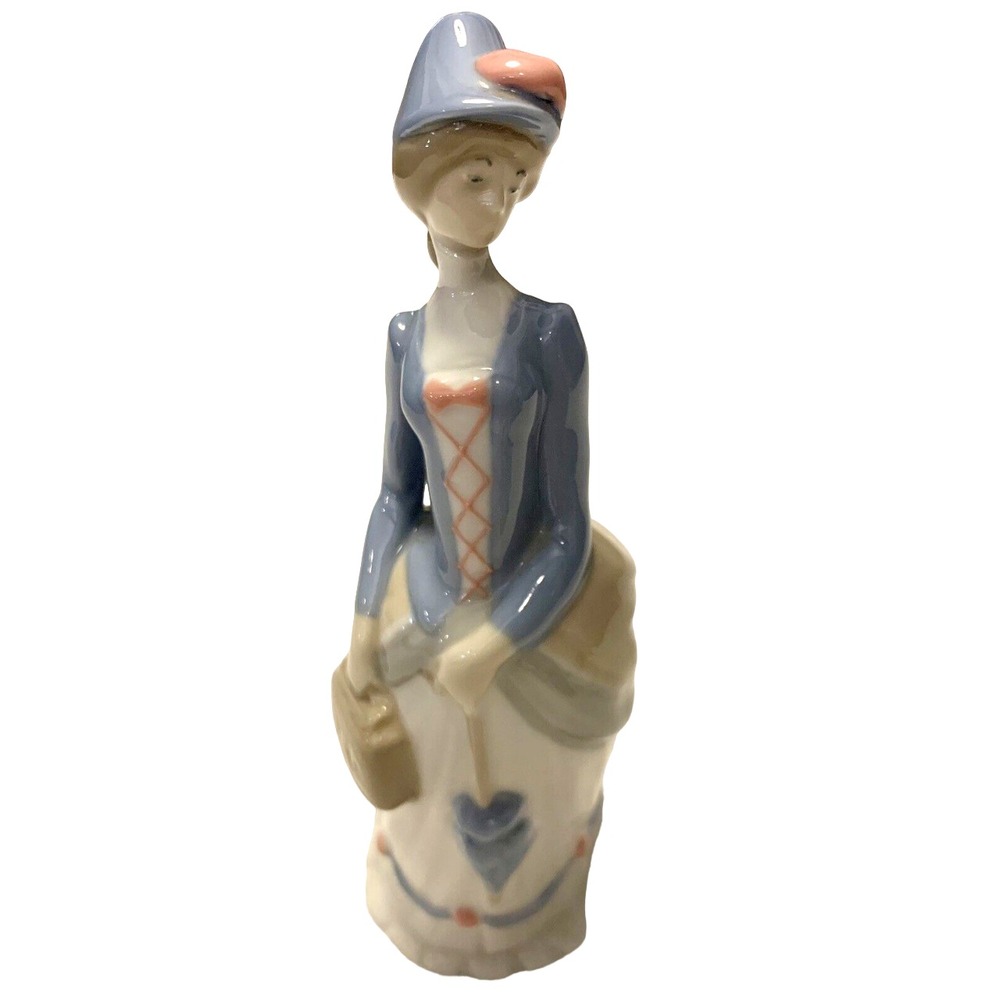 VINTAGE 1976 1ST AVON LADY PORCELAIN FIGURINE HANDMADE BONDIA SPAIN LLADRO STYLE